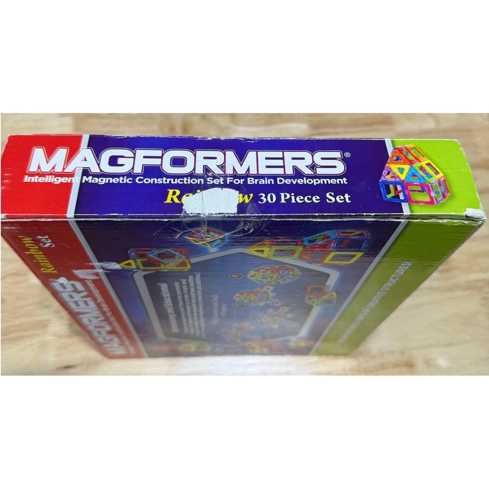 MAGFORMERS Rainbow Set 30 Piece Magnetic Building Blocks Open Box Complete